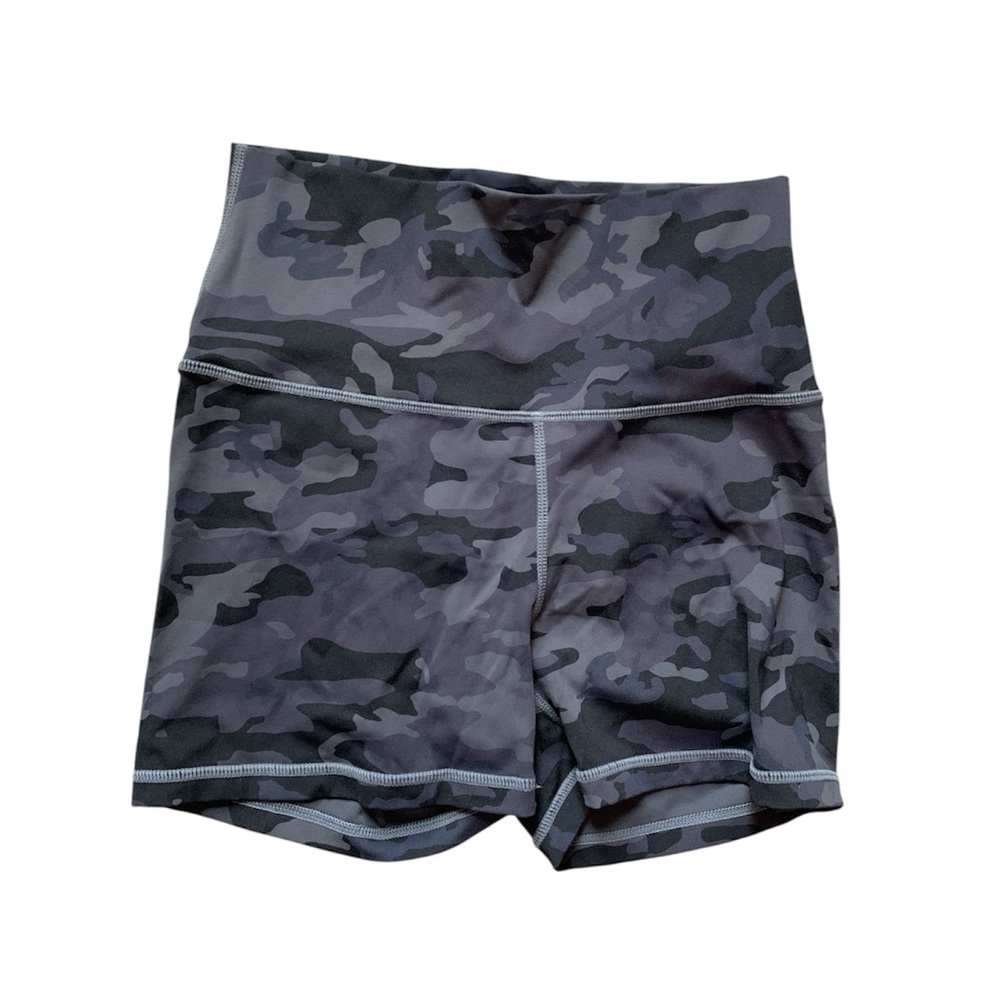 ECHT BLACK & Gray Camo Scrunched Shorts S